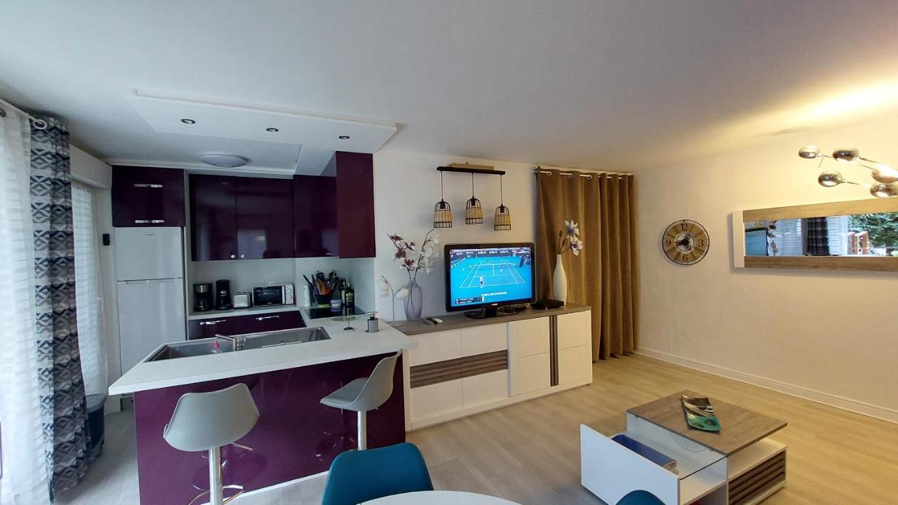 Charmant Appartement Residentiel Avec Terrasse, Jardin Privatif Et Piscine A Cannes Exterior photo
