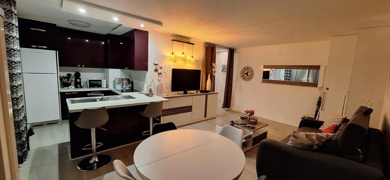 Charmant Appartement Residentiel Avec Terrasse, Jardin Privatif Et Piscine A Cannes Exterior photo