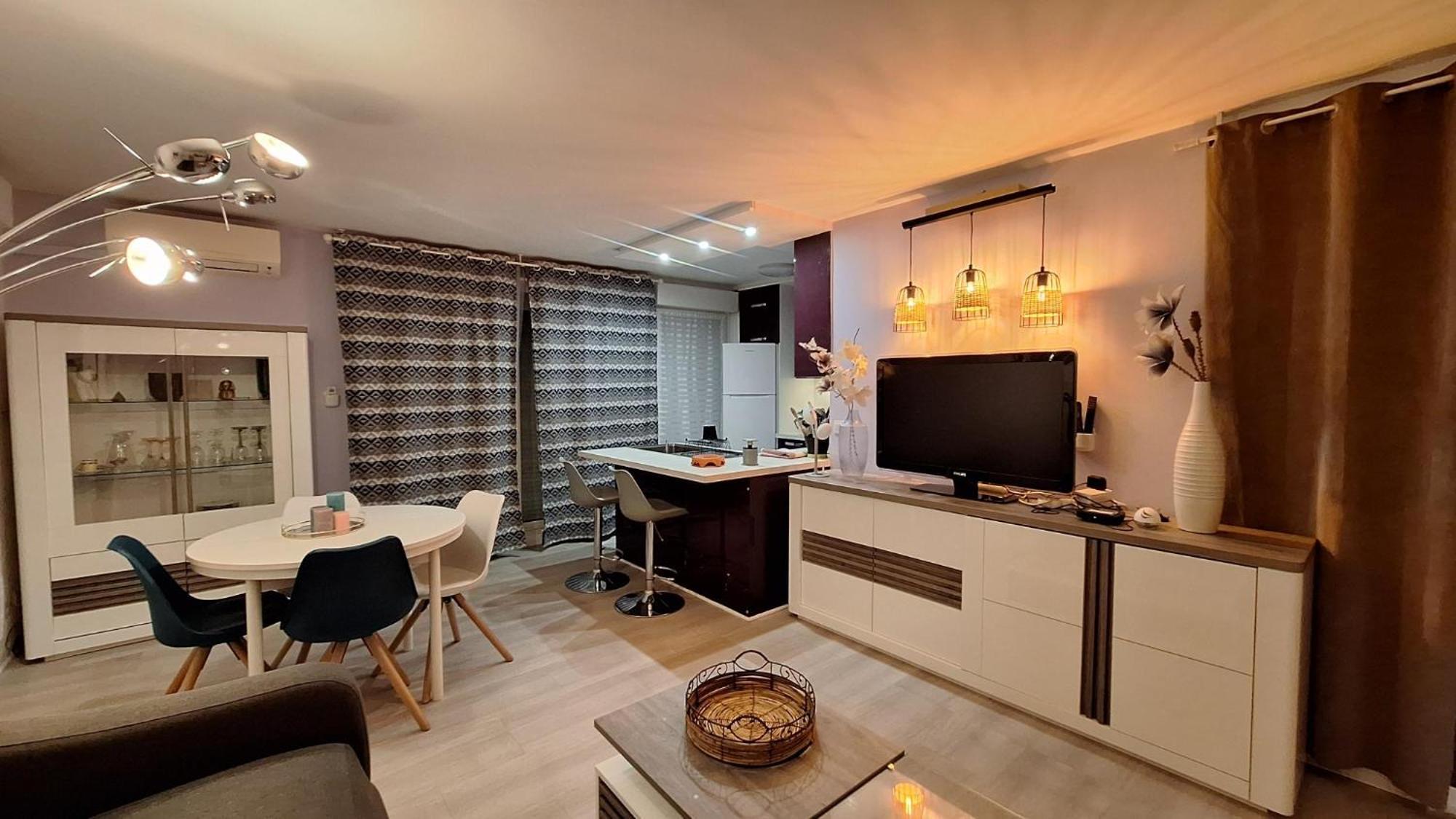 Charmant Appartement Residentiel Avec Terrasse, Jardin Privatif Et Piscine A Cannes Exterior photo